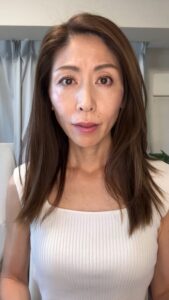 表情｜女性_40代_悲しむ女性