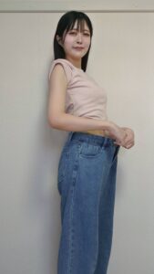 ダイエット｜痩せてズボンが大きくなった女性