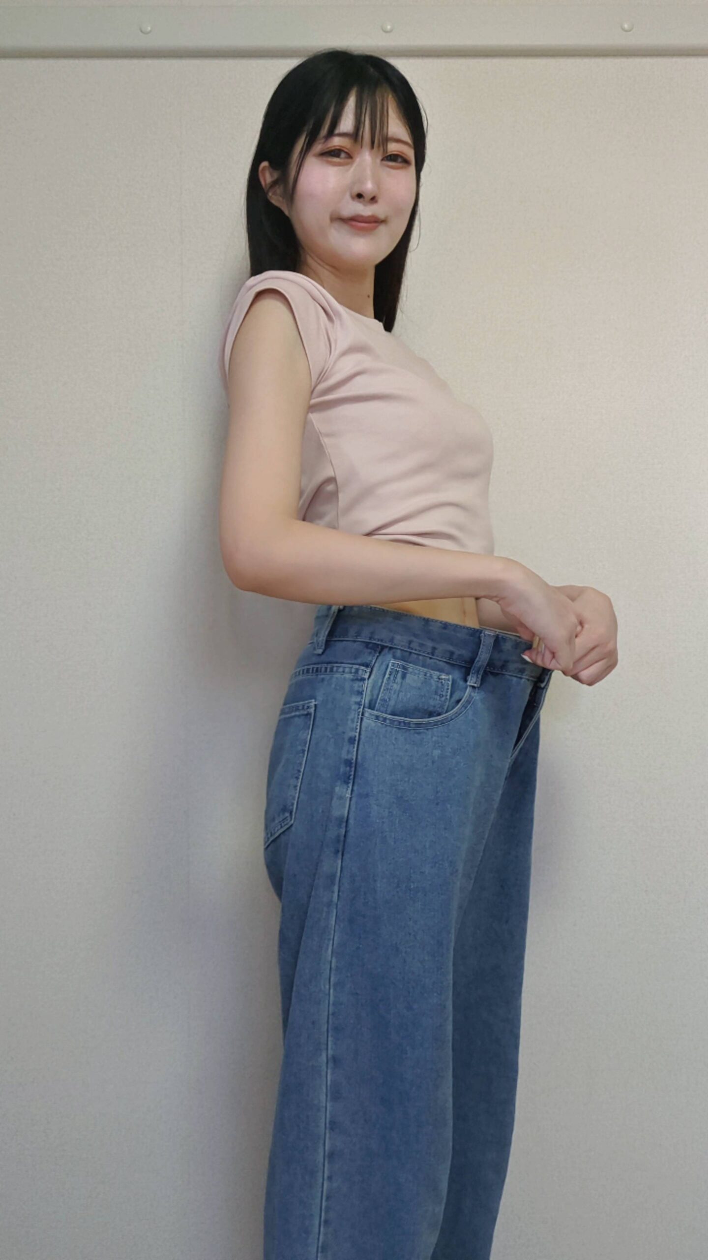 ダイエット｜痩せてズボンが大きくなった女性