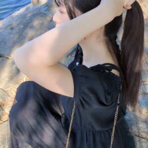 彼氏目線｜外でデートをする女性