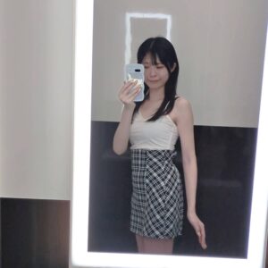 ダイエット｜ウエストの細い女性