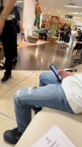 彼女目線｜飲食店での待ち時間　デート　マッチングアプリ