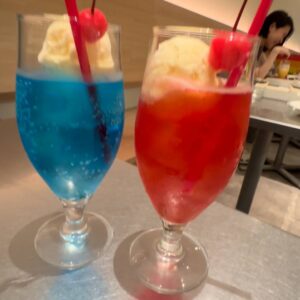 デート風景クリームソーダー