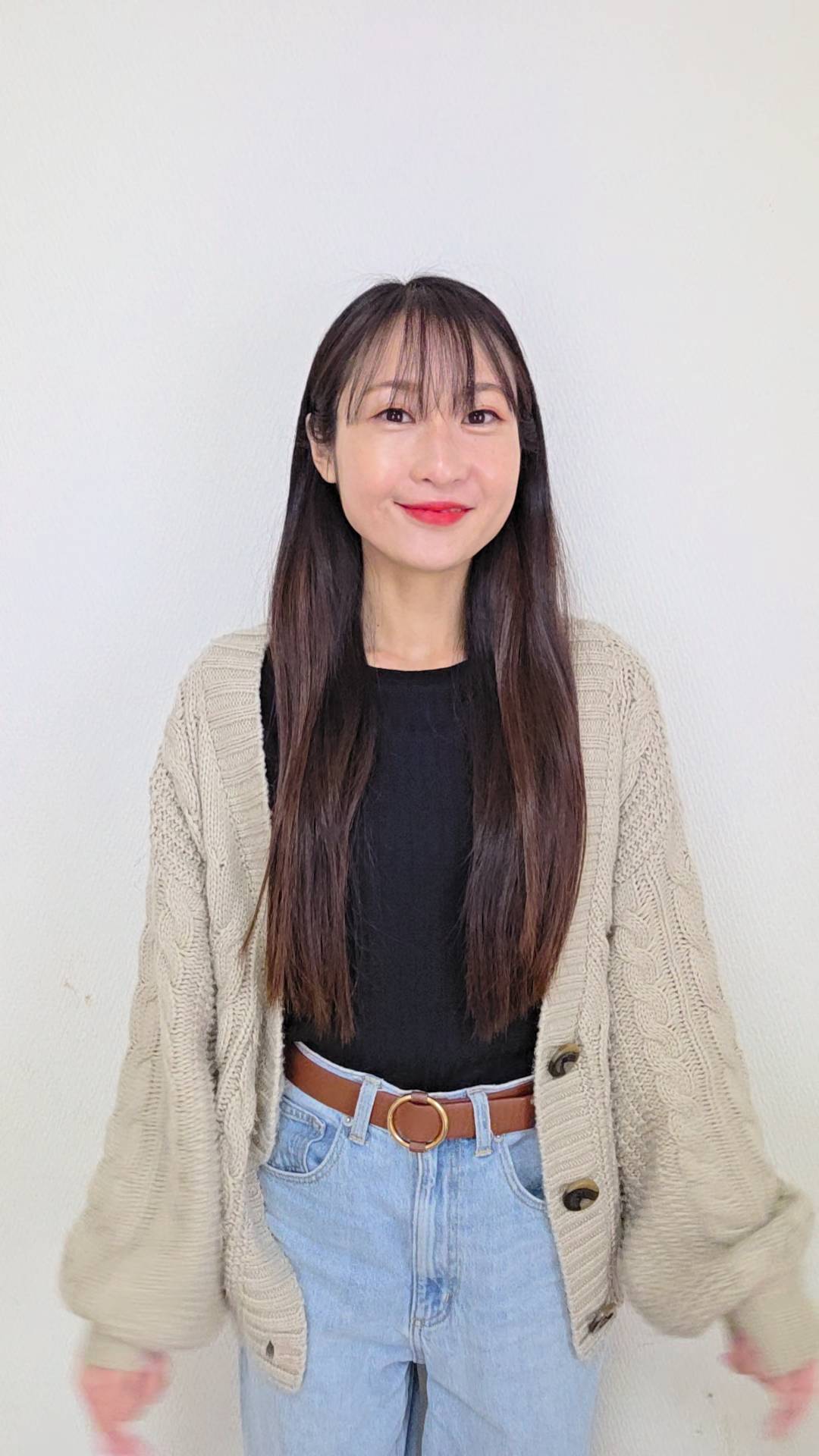 チェックしてね(下)女性｜ポーズ