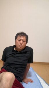 膝を痛めた男性｜膝｜怪我