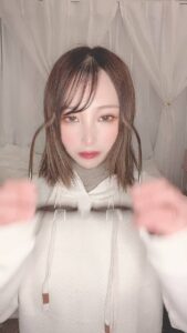 サングラスをかけて微笑む女性｜日常｜笑顔｜彼氏目線