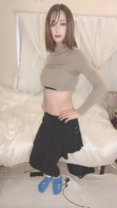 鏡越しに自撮りする女性｜ウエスト｜ダイエット