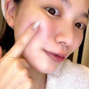 モチモチの肌の女性｜スキンケア｜肌｜すっぴん