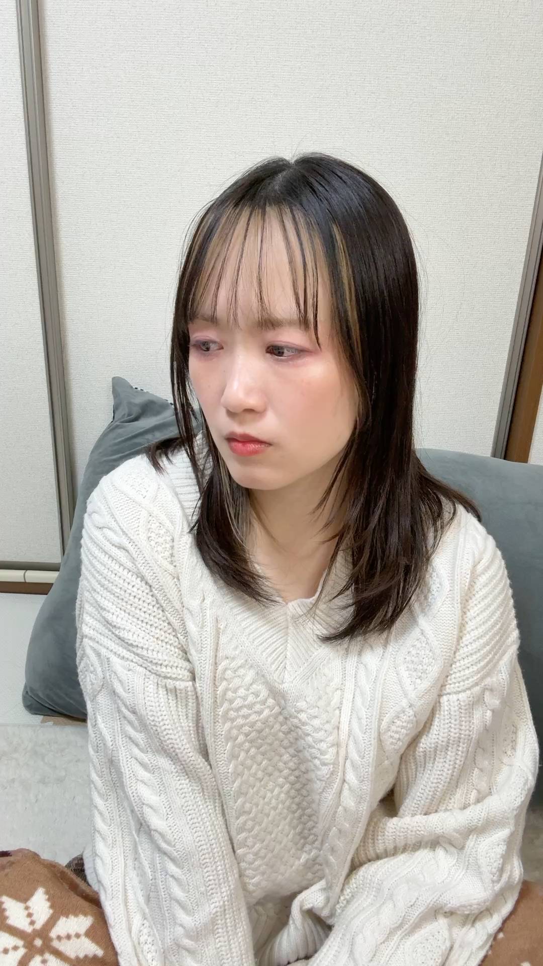 悲しむ女性｜CM｜広告