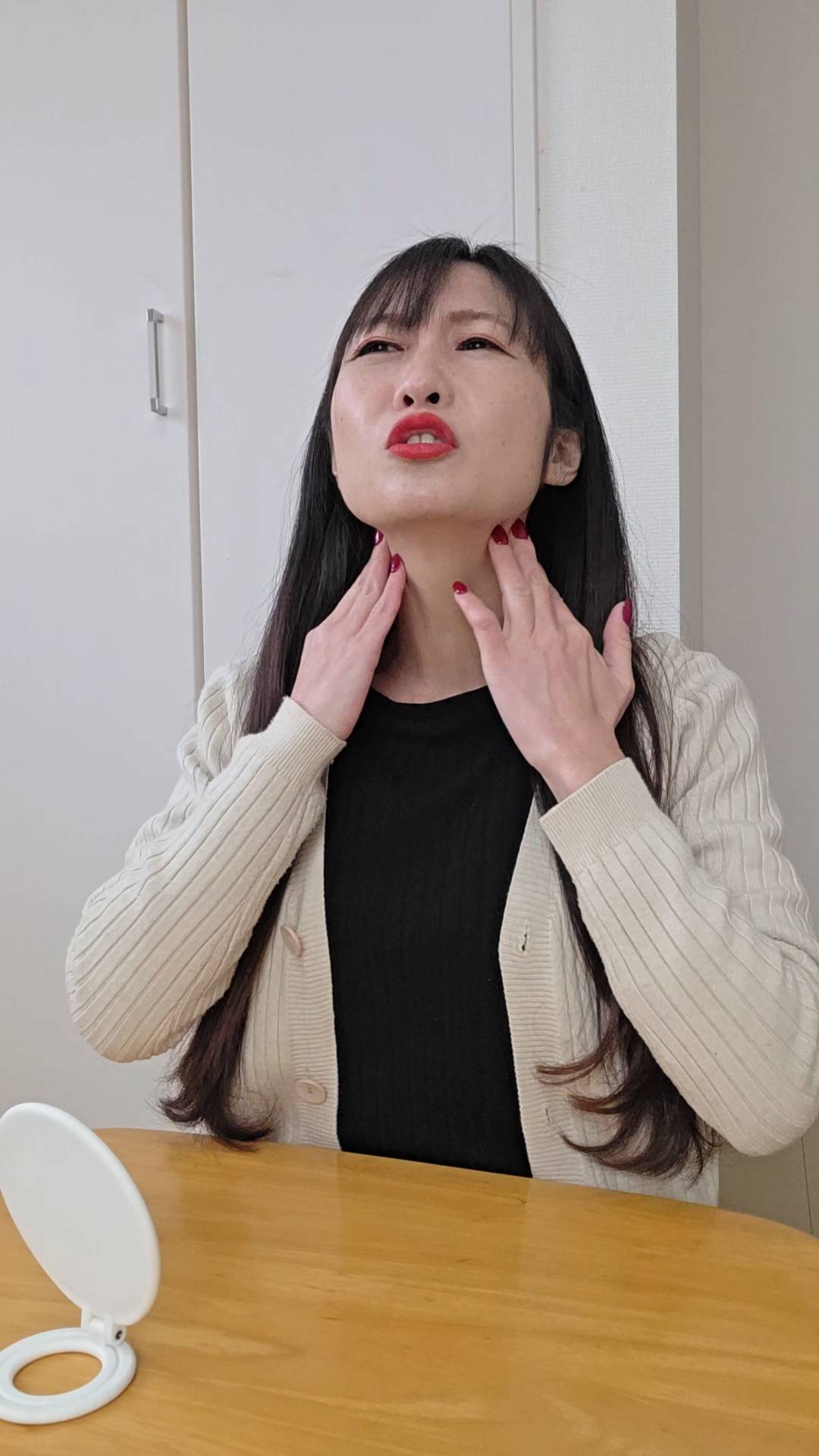 「首のシワってこんなにあった...」｜声あり｜美容｜スキンケア｜ダイエット｜痩身